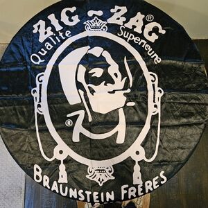 Zig Zag silky tapestry